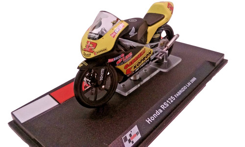 Honda rs125 amarilla - 1/24 honda,